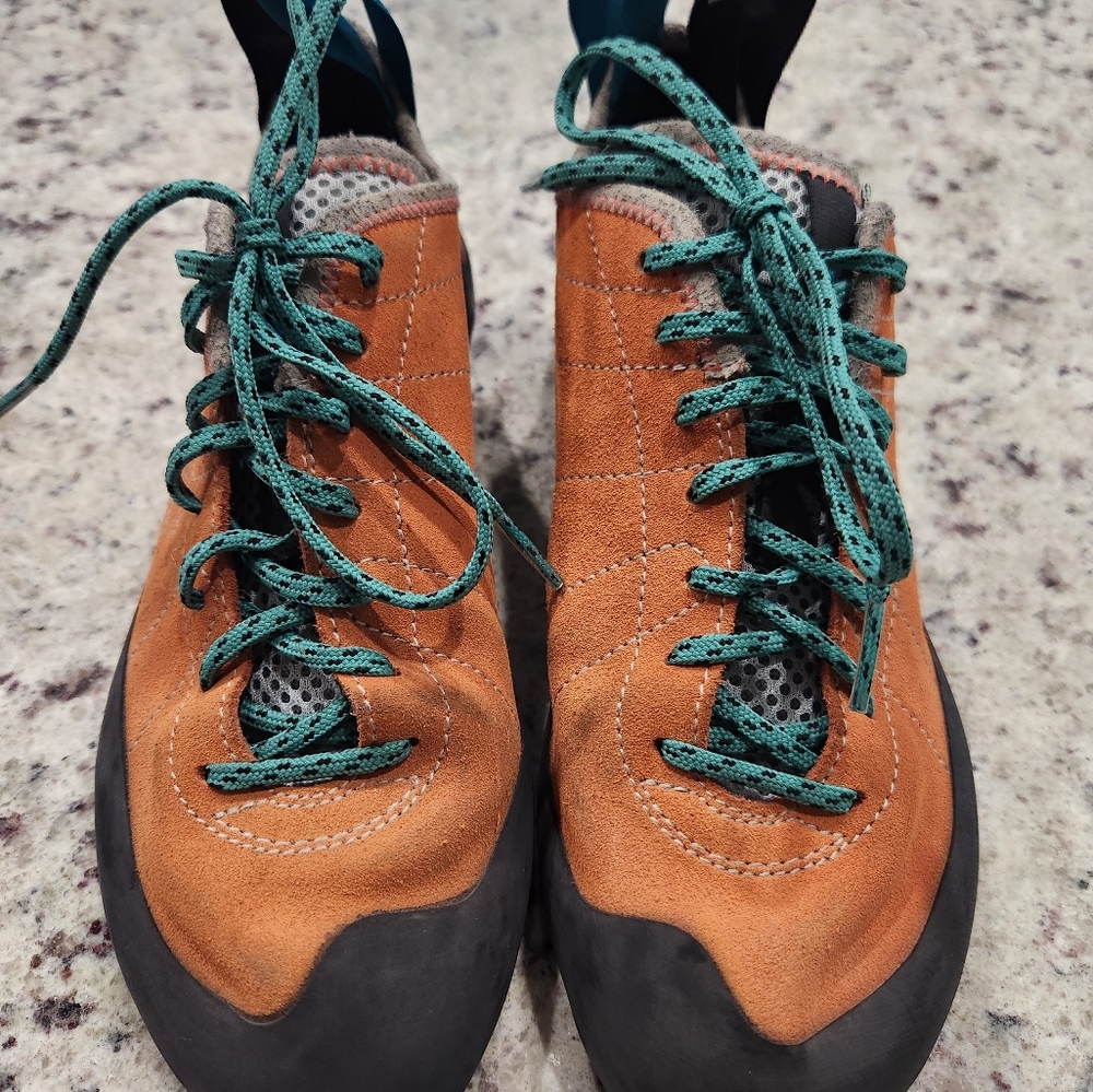 Scarpa Helix Climbing Shoe women's 7.5